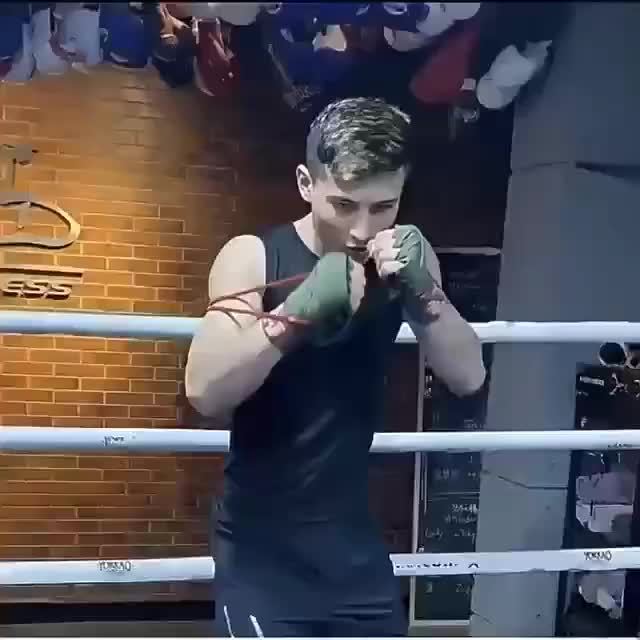 Training with Rubber Resistance Bands for Figure-Eight Boxing: Suitable for Outdoor Fitness for Both Men And Women, Karate, Boxing, Taekwondo, Indoor Workouts, Leg And Arm Training, As Well As Yoga And Pilates! Boxing Trainin