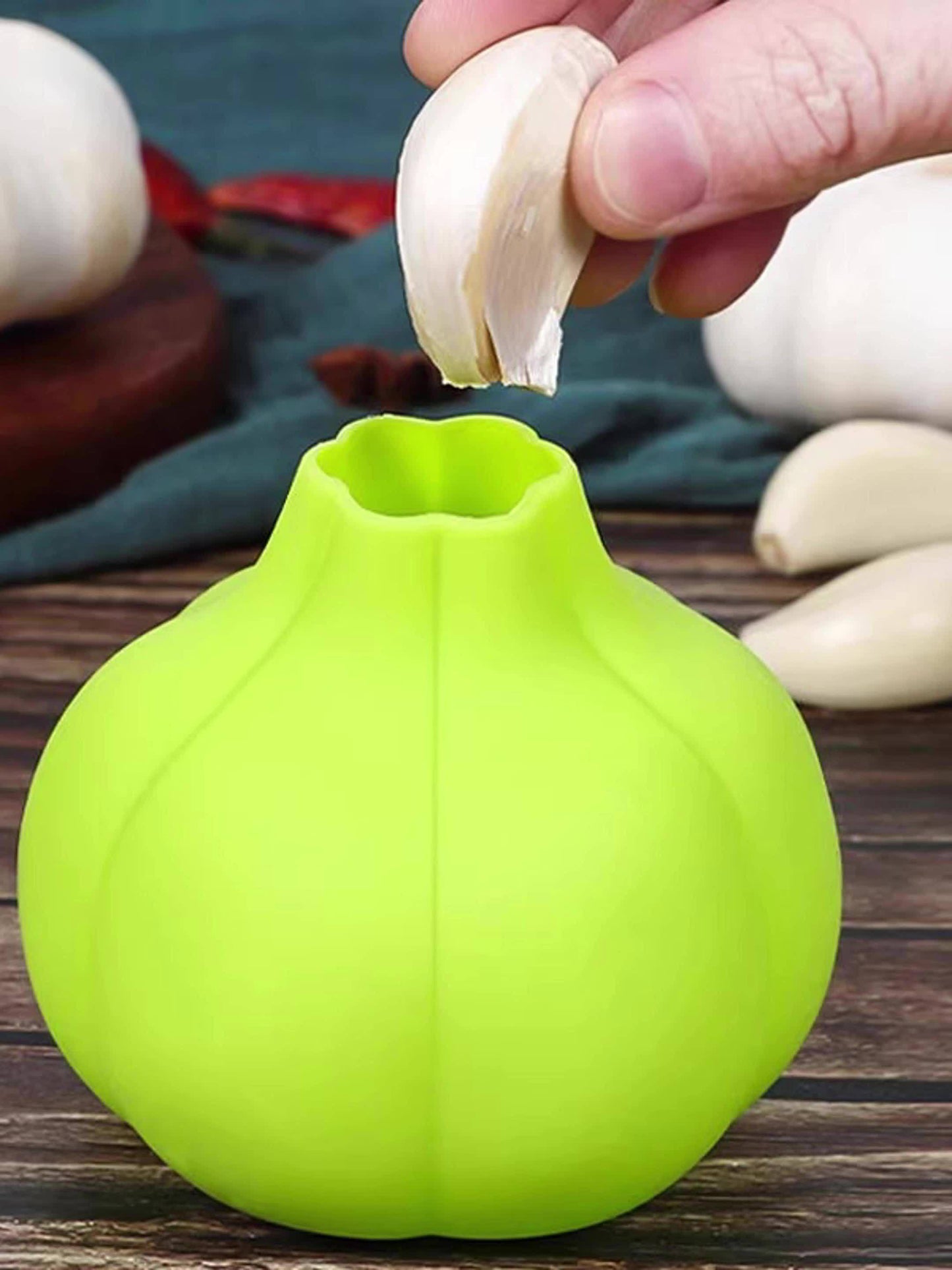 1pc Silicone Garlic Peeler, Suitable for Kitchen Food Garlic Peeling Tool, Simple Convenient Quick Easy Peeling Easy to Clean Kitchen Gadget, Portable Garlic Peeler for Outdoor Travel