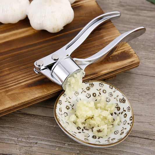 Stainless Steel Garlic Press Crusher & Mincer, Manual Garlic Smasher Squeezer Kitchen Grinding Tool