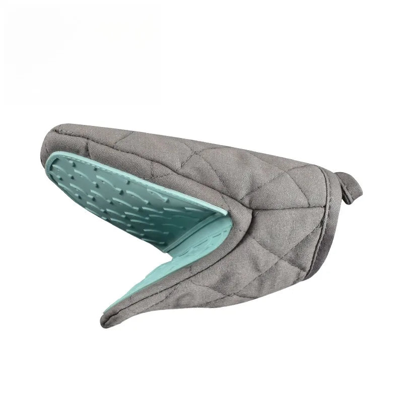 1PC Fish-Shaped Silicone Oven Glove – Kitchen Anti-Scald Heat Resistant Oven Mitt and Tray Holder