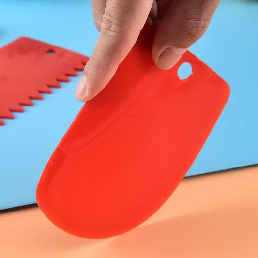 Plastic Dough Scraper Set, 3-Piece Thickened Baking & Cream Decorating Scrapers for Dough, Pastry and Cake