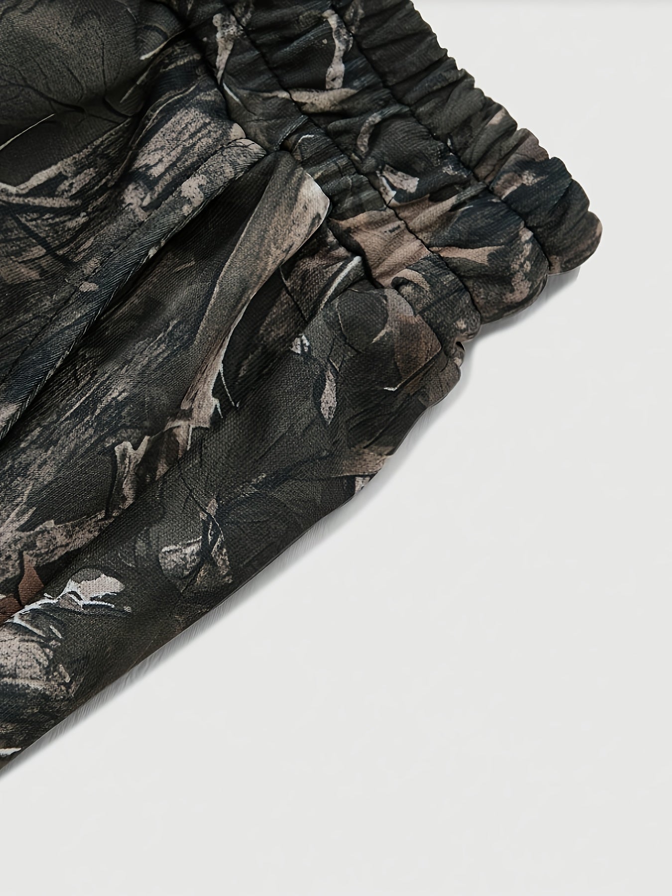 Men'S Relaxed-Fit Pants Featuring a 3D Leaf Camo Design, with an Elastic Waistband And Soft Material, Perfect for Outdoor Activities Throughout The Year