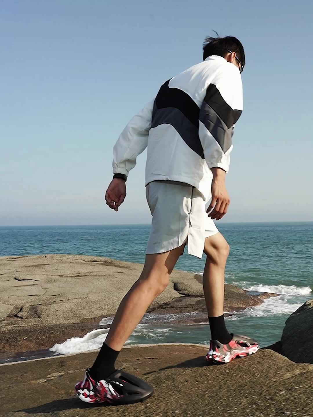 Unisex, Coconut Hole Slippers for Couples - Summer Casual Slip-Resistant and Wear-Resistant Sporty Stepping on Feeling Sandals with Function for Beach and Indoor Use, Women Shoes