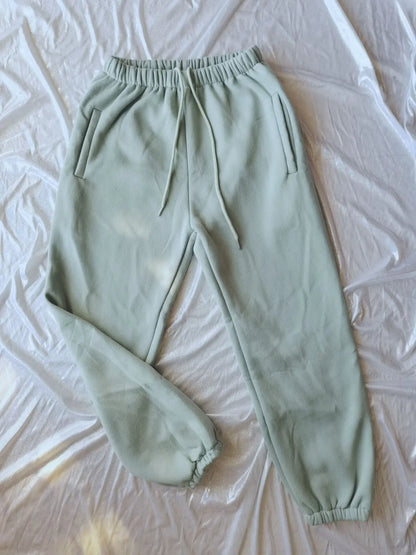 Women’s Fleece Hoodie and Jogger Pants 2-Piece Tracksuit Set, Warm Solid Color Sweat Suit for Fall and Winter Casual Sports Outfit