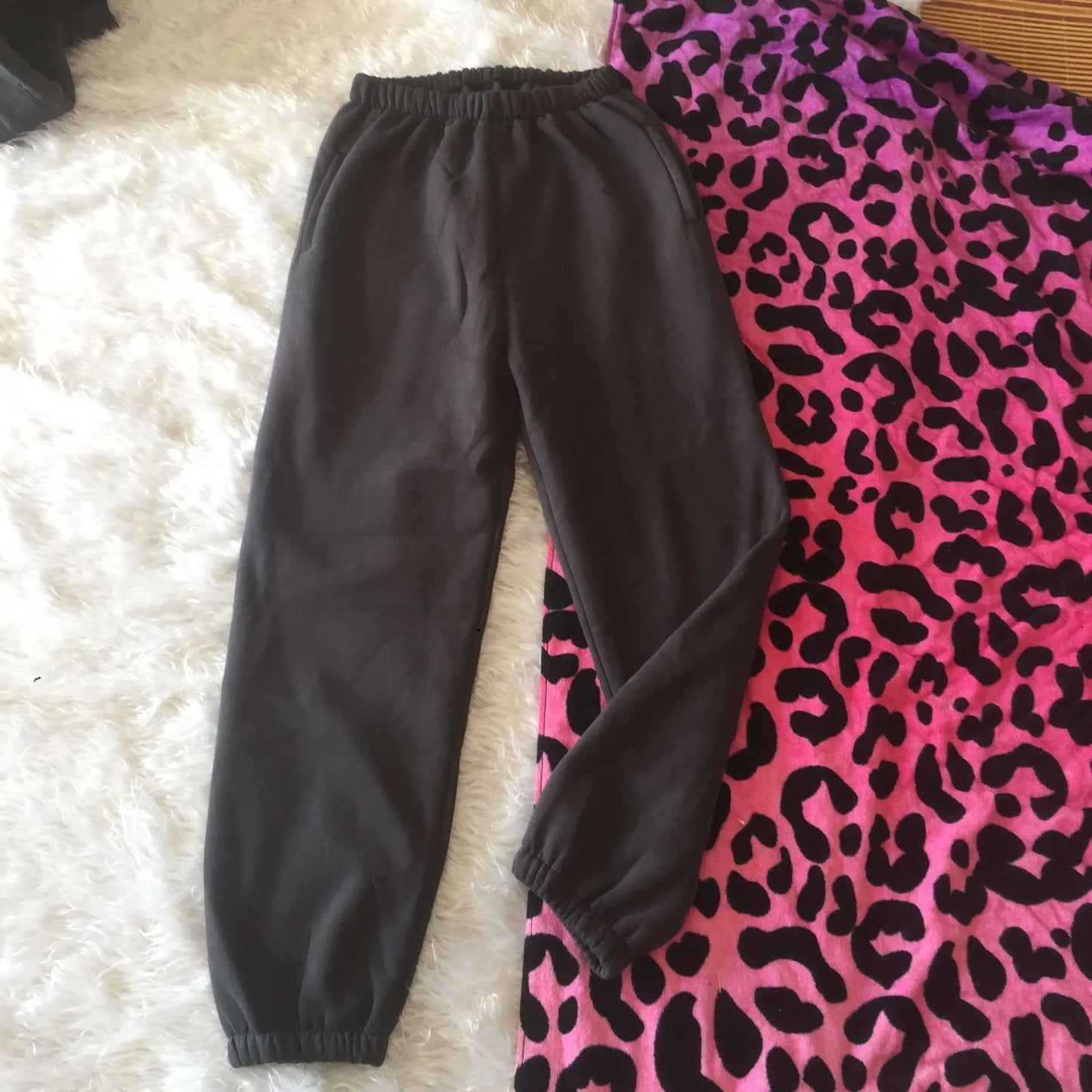 Women’s Fleece Hoodie and Jogger Pants 2-Piece Tracksuit Set, Warm Solid Color Sweat Suit for Fall and Winter Casual Sports Outfit