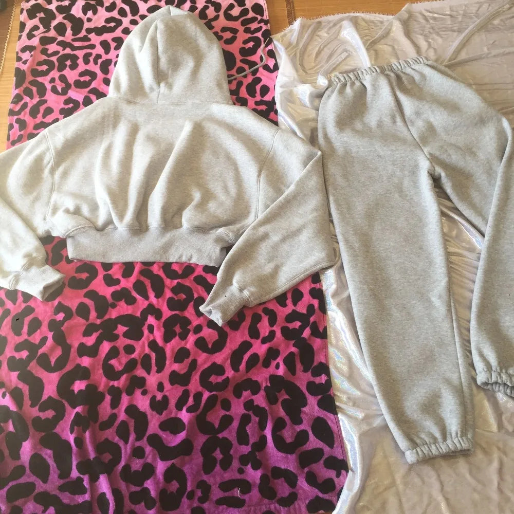 Women’s Fleece Hoodie and Jogger Pants 2-Piece Tracksuit Set, Warm Solid Color Sweat Suit for Fall and Winter Casual Sports Outfit