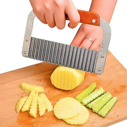 Stainless Steel Wave Knife with Wooden Handle – Wolf Tooth Potato Cutter Crinkle Knife Potato Chip Chopper Kitchen Tool