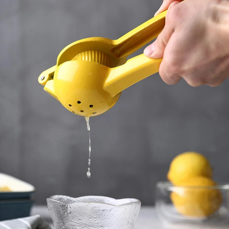 Manual Lemon Clip – Creative Mini Lemon Juicer Portable Kitchen Gadget