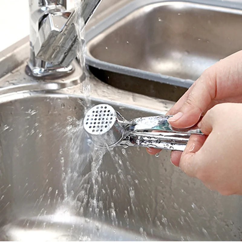 Stainless Steel Garlic Press Crusher & Mincer, Manual Garlic Smasher Squeezer Kitchen Grinding Tool