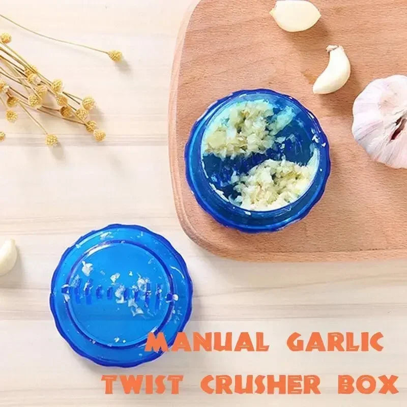 Multifunctional Manual Garlic Crusher, Twist Garlic Press & Chopper Kitchen Gadget for Home Cooking