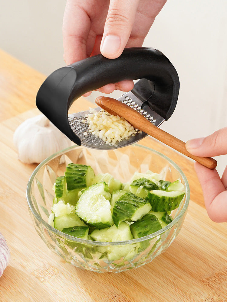 Stainless Steel Garlic Press Crusher – Manual Garlic Mincer & Chopping Tool for Kitchen