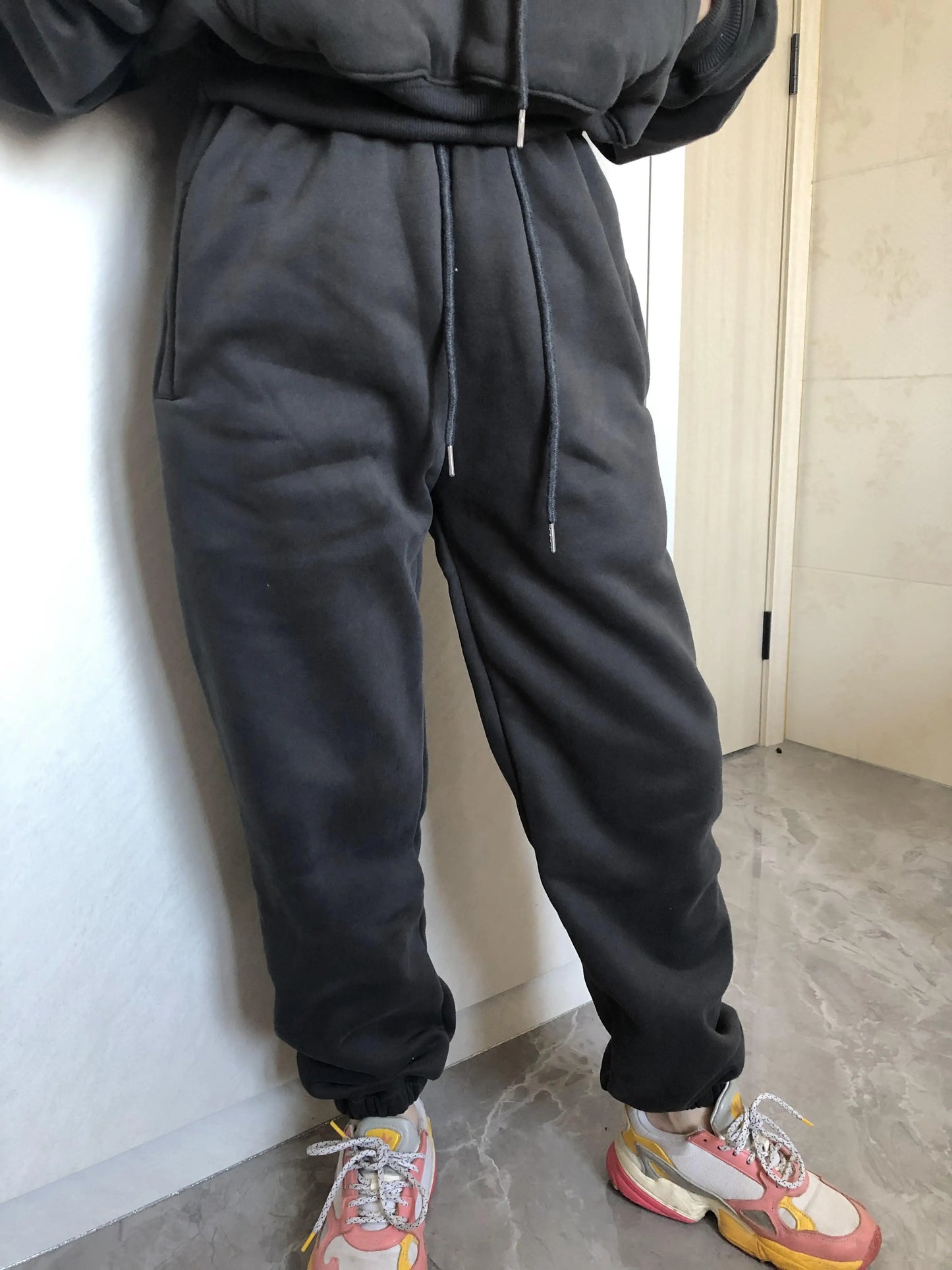 Women’s Fleece Hoodie and Jogger Pants 2-Piece Tracksuit Set, Warm Solid Color Sweat Suit for Fall and Winter Casual Sports Outfit