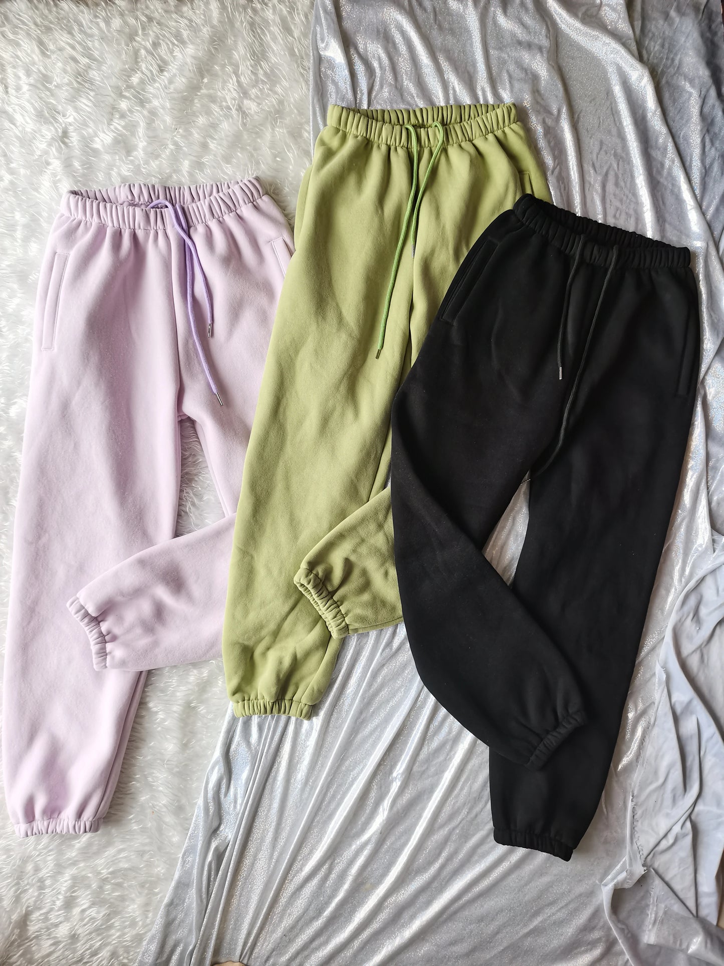 Women’s Fleece Hoodie and Jogger Pants 2-Piece Tracksuit Set, Warm Solid Color Sweat Suit for Fall and Winter Casual Sports Outfit