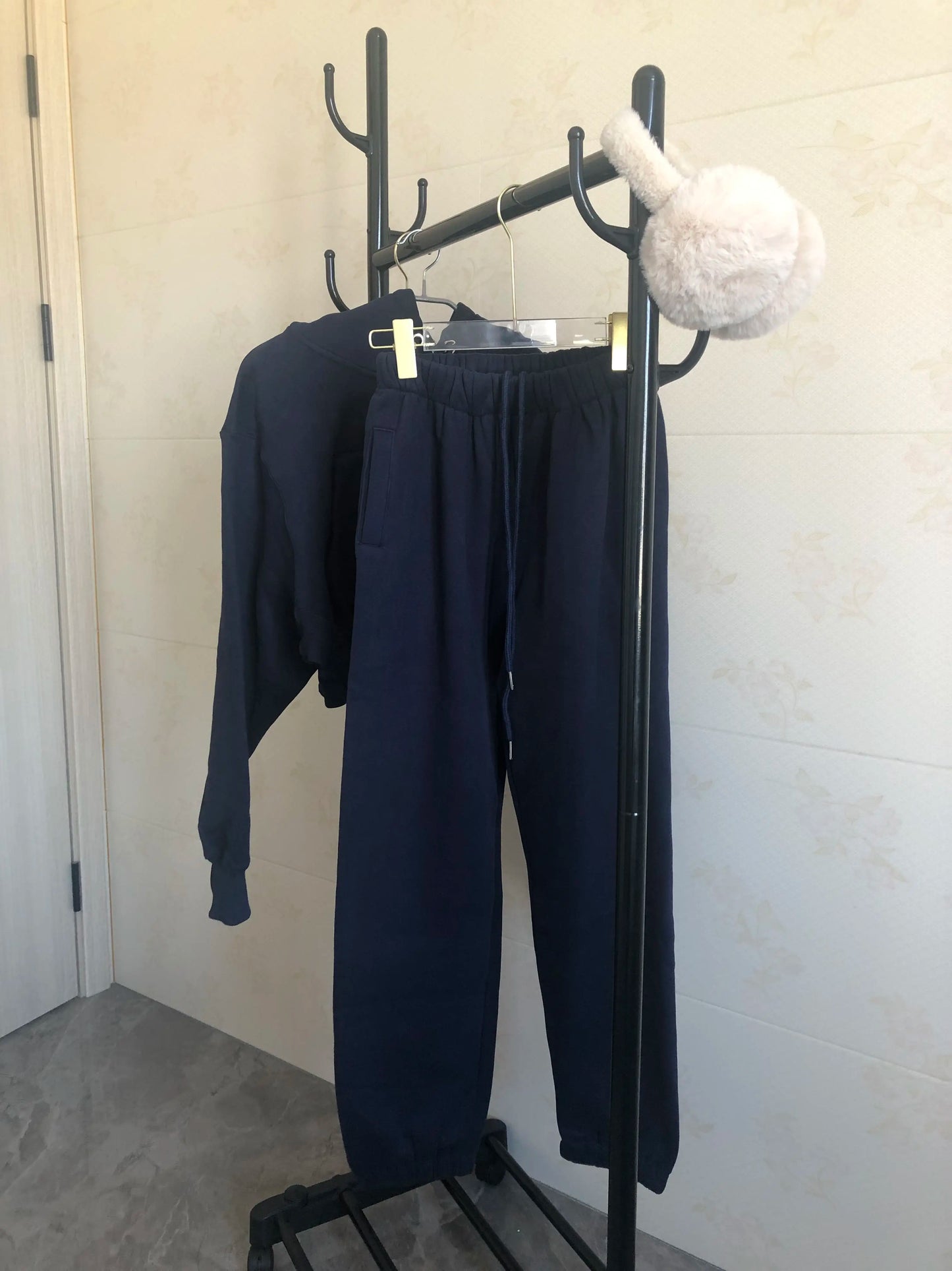 Women’s Fleece Hoodie and Jogger Pants 2-Piece Tracksuit Set, Warm Solid Color Sweat Suit for Fall and Winter Casual Sports Outfit