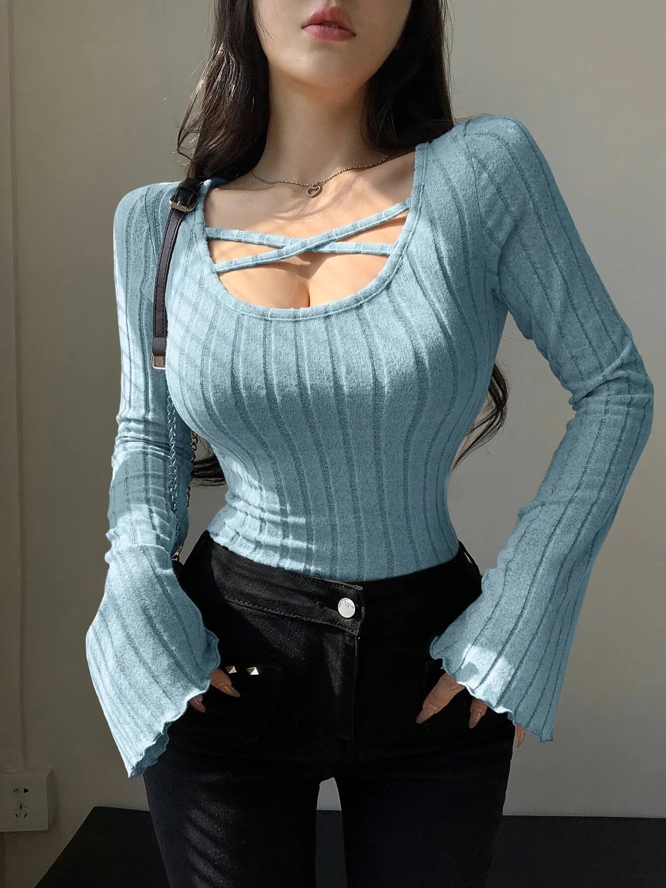 Women’s Ribbed Knit Long Sleeve T-Shirt with Square Neck and Cross Strap, Slim Fit Solid Color Casual Top for Autumn and Winter Streetwear