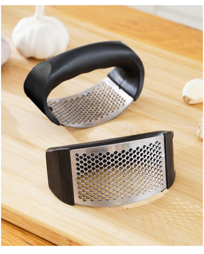Stainless Steel Garlic Press Crusher – Manual Garlic Mincer & Chopping Tool for Kitchen