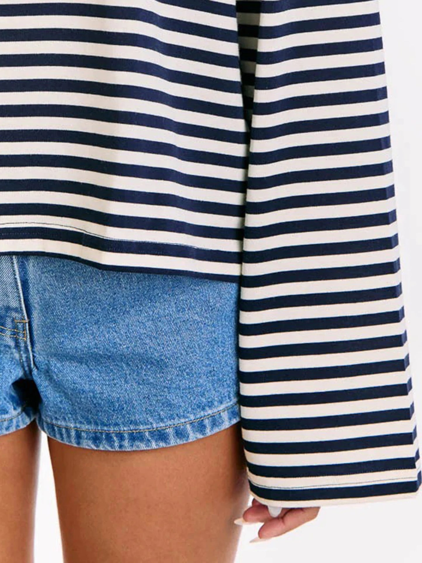 Women’s Retro Striped Long Sleeve T-Shirt, Loose Fit Crew Neck Casual Top, Vintage Streetwear Fall Pullover Tee for Ladies