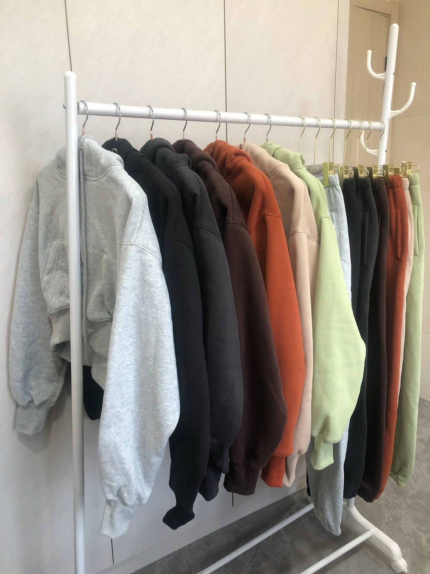 Women’s Fleece Hoodie and Jogger Pants 2-Piece Tracksuit Set, Warm Solid Color Sweat Suit for Fall and Winter Casual Sports Outfit