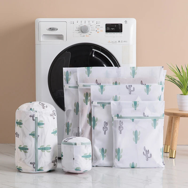 Laundry Bags Set, 6-Piece Fine Mesh Wash Bags for Clothing, Cute Print Laundry Organizer Pouches