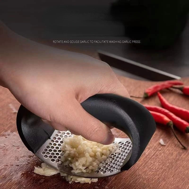 Stainless Steel Garlic Press Crusher – Manual Garlic Mincer & Chopping Tool for Kitchen
