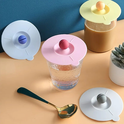 Round Heat-Resistant Cup Lid Cover – Non-Toxic Silicone Universal Mug Lid with Spoon Holder