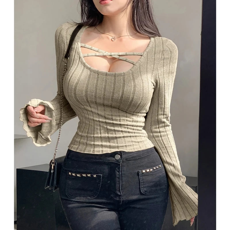 Women’s Ribbed Knit Long Sleeve T-Shirt with Square Neck and Cross Strap, Slim Fit Solid Color Casual Top for Autumn and Winter Streetwear