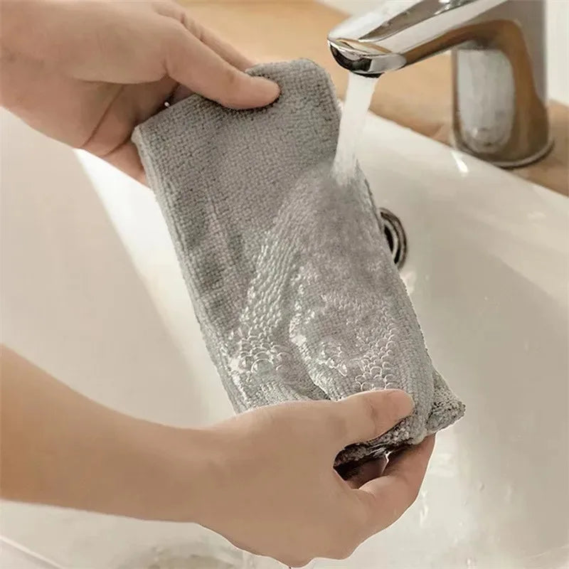 Long Handle Mop Telescopic Duster Brush – Gap Dust Cleaner for Bedside, Sofa, and Home Cleaning