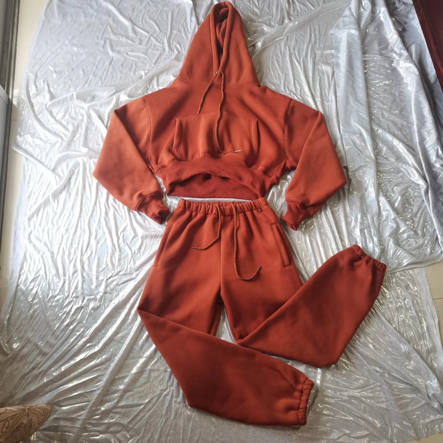 Women’s Fleece Hoodie and Jogger Pants 2-Piece Tracksuit Set, Warm Solid Color Sweat Suit for Fall and Winter Casual Sports Outfit