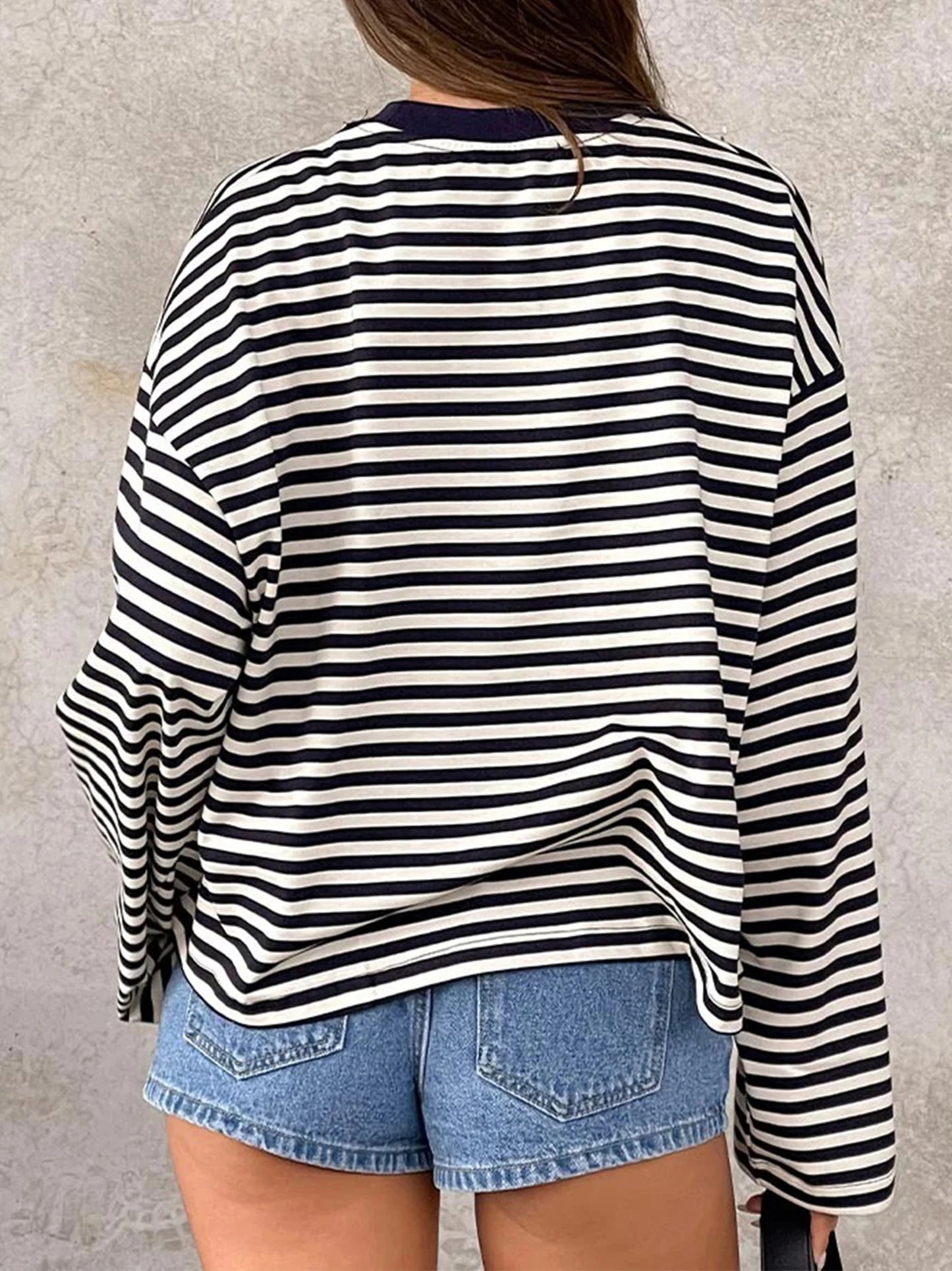 Women’s Retro Striped Long Sleeve T-Shirt, Loose Fit Crew Neck Casual Top, Vintage Streetwear Fall Pullover Tee for Ladies