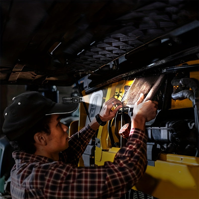 High-brightness mini flashlight, 3 high-brightness LED cores, frog-eye lens, 14500 battery, ultra-bright USB rechargeable, clip-on design, only 50g, lightweight and portable, suitable for home use, night road lighting, outdoo